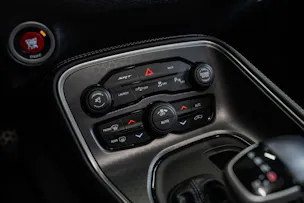 DODGE Challenger SRT8 6.4L HEMI