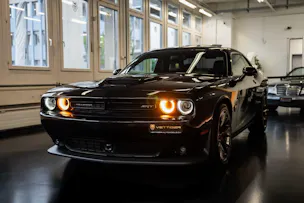 DODGE Challenger SRT8 6.4L HEMI