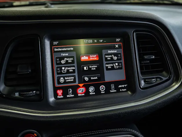 DODGE Challenger SRT8 6.4L HEMI