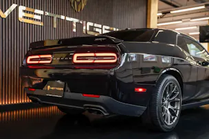 DODGE Challenger SRT8 6.4L HEMI