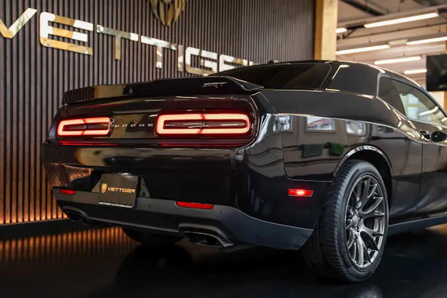 DODGE Challenger SRT8 6.4L HEMI