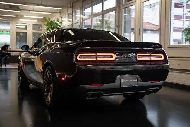 DODGE Challenger SRT8 6.4L HEMI