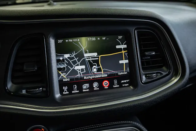DODGE Challenger SRT8 6.4L HEMI