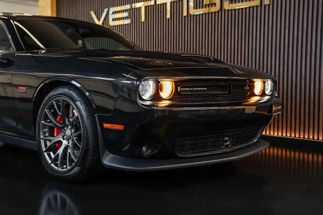 DODGE Challenger SRT8 6.4L HEMI