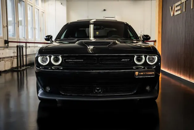 DODGE Challenger SRT8 6.4L HEMI