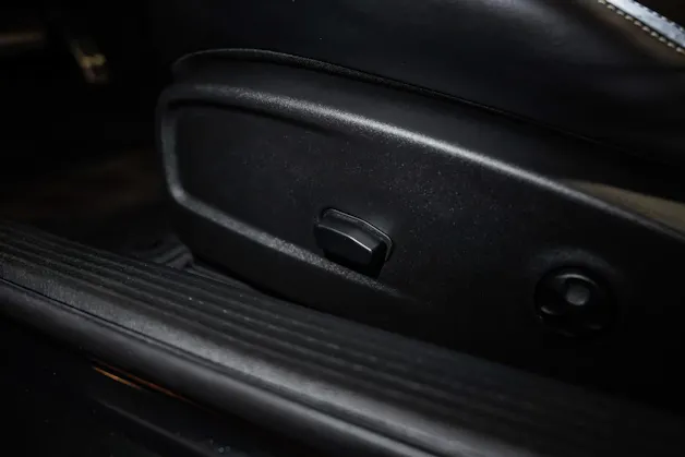DODGE Challenger SRT8 6.4L HEMI