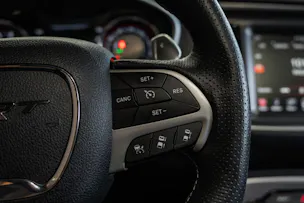 DODGE Challenger SRT8 6.4L HEMI