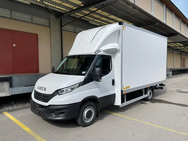 IVECO Daily 35 S 16H 3.0 Kasten mit Hebebühne