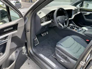 VW Touareg 3.0 TDI R-Line Final Edition Tiptronic