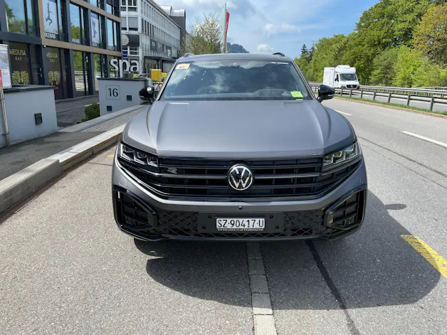 VW Touareg 3.0 TDI R-Line Final Edition Tiptronic