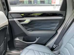 VW Touareg 3.0 TDI R-Line Final Edition Tiptronic