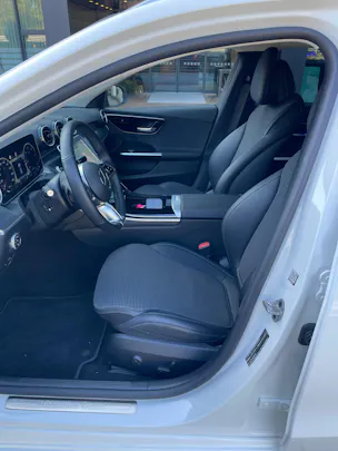 MERCEDES-BENZ C 220 d T Avantgarde