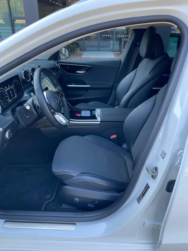 MERCEDES-BENZ C 220 d T Avantgarde