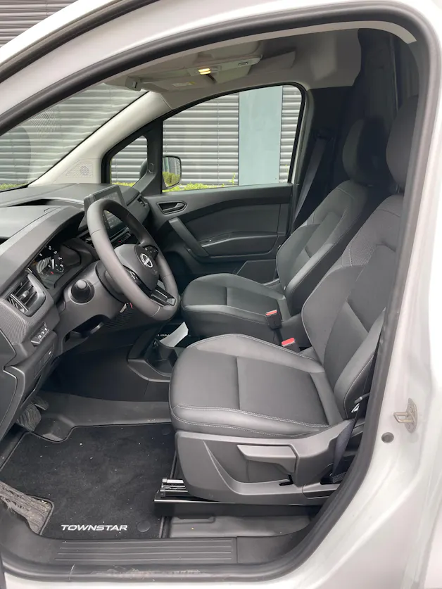 NISSAN Townstar EV45 kWh 22kW L2 Acenta mit Rückfahrkamera