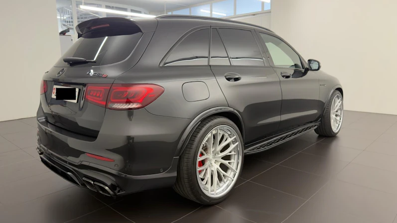image du véhicule MERCEDES-BENZ GLC 63 AMG