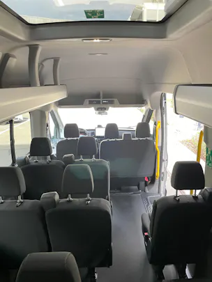 FORD Transit 460 L4H3 Trend RWD A 18-Sitzer mit Standheizung, AHK und 360° Kamera