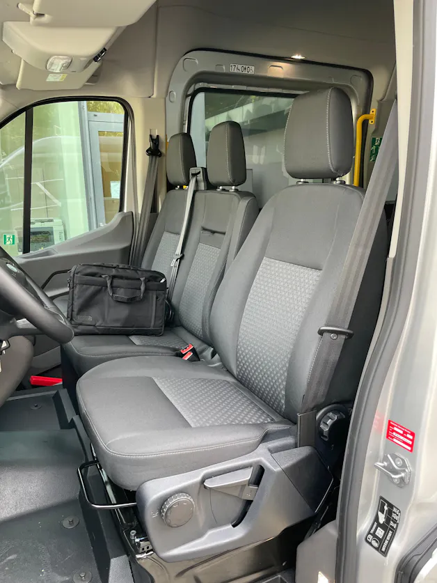 FORD Transit 460 L4H3 Trend RWD A 18-Sitzer mit Standheizung, AHK und 360° Kamera
