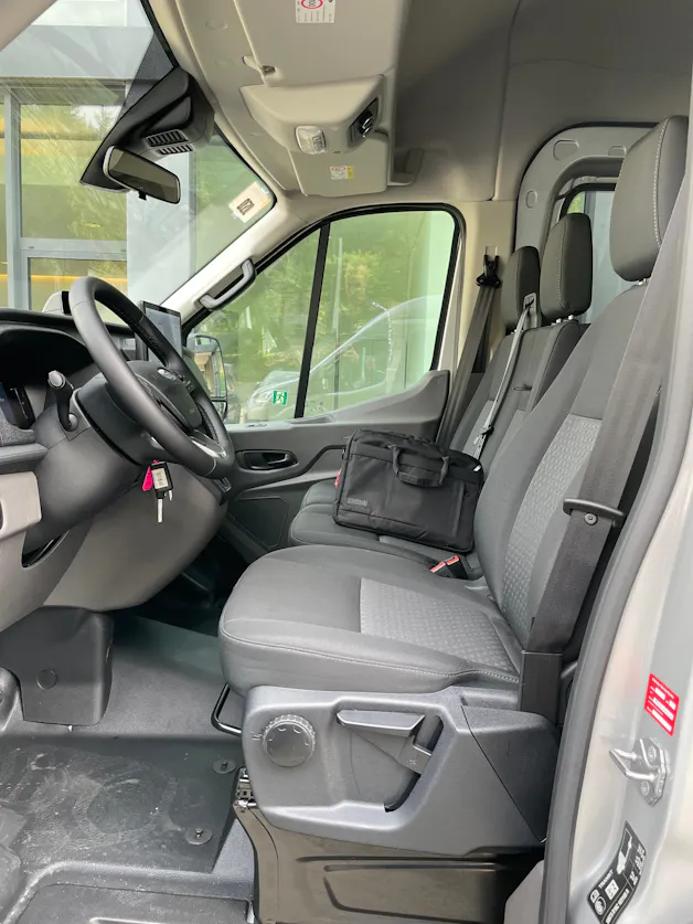 FORD Transit 460 L4H3 Trend RWD A 18-Sitzer mit Standheizung, AHK und 360° Kamera
