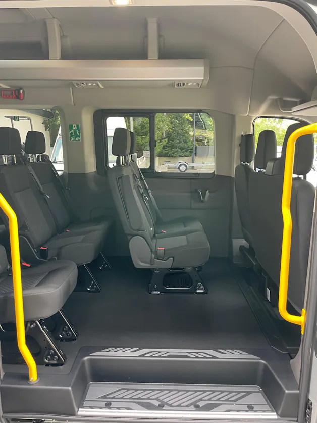 FORD Transit 460 L4H3 Trend RWD A 18-Sitzer mit Standheizung, AHK und 360° Kamera