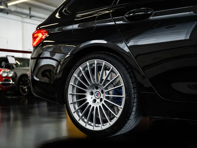 BMW Alpina BMW-ALPINA B5 BiTurbo Touring 4.4 V8 xDrive Switch-Tronic