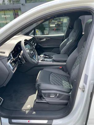 AUDI SQ7 TFSI quattro tiptronic