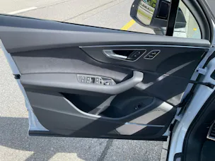 AUDI SQ7 TFSI quattro tiptronic