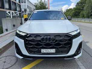 AUDI SQ7 TFSI quattro tiptronic