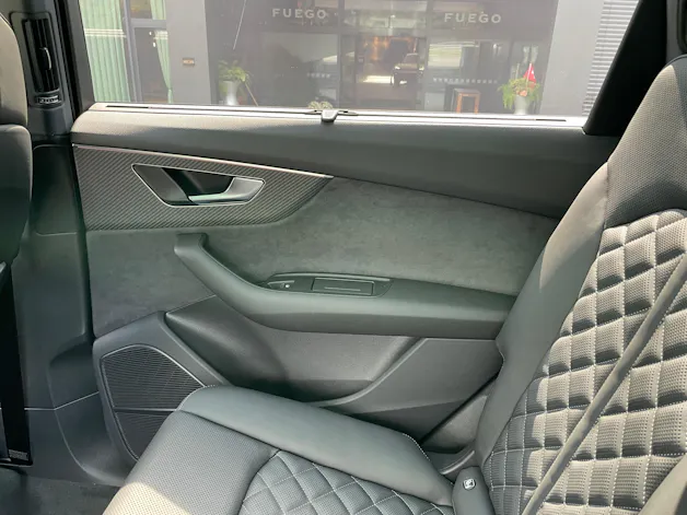 AUDI SQ7 TFSI quattro tiptronic