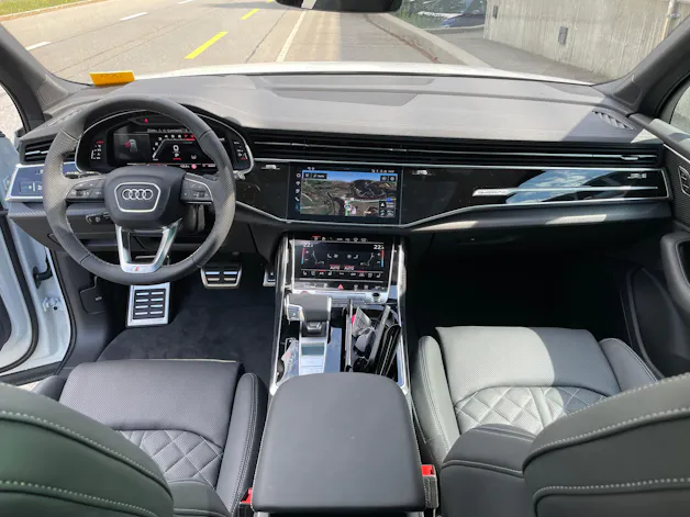 AUDI SQ7 TFSI quattro tiptronic