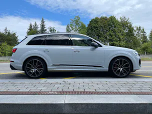 AUDI SQ7 TFSI quattro tiptronic