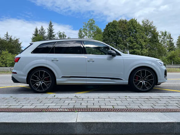 AUDI SQ7 TFSI quattro tiptronic