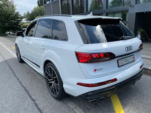 AUDI SQ7 TFSI quattro tiptronic