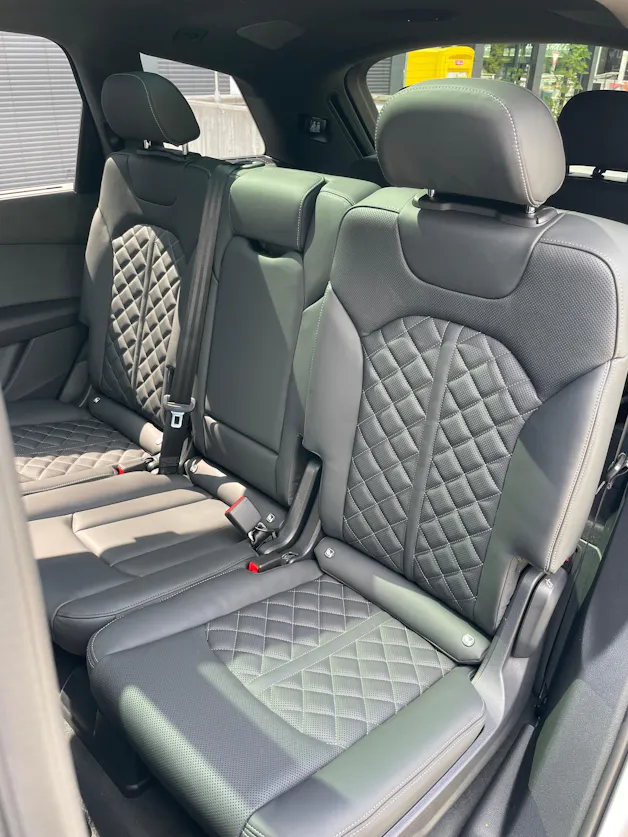 AUDI SQ7 TFSI quattro tiptronic