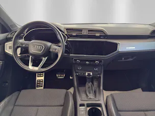 AUDI Q3 45 TFSI e S line Attraction S-tronic
