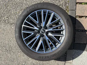 AUDI Q3 45 TFSI e S line Attraction S-tronic