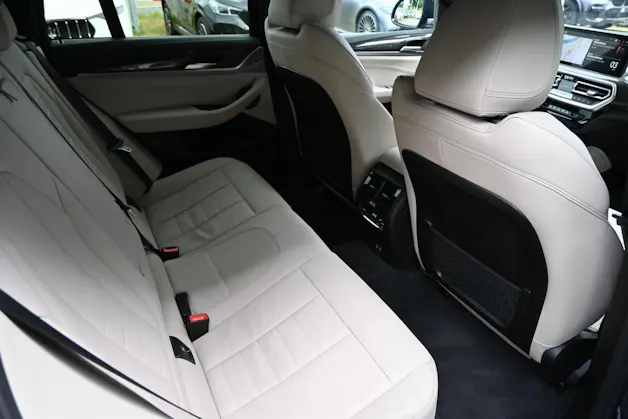 BMW X4 xDrive 48V 30d M Sport Individual Steptronic 286PS + Voll-Ausstattung + AHK 2000kg