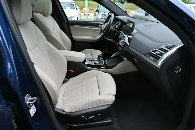 BMW X4 xDrive 48V 30d M Sport Individual Steptronic 286PS + Voll-Ausstattung + AHK 2000kg