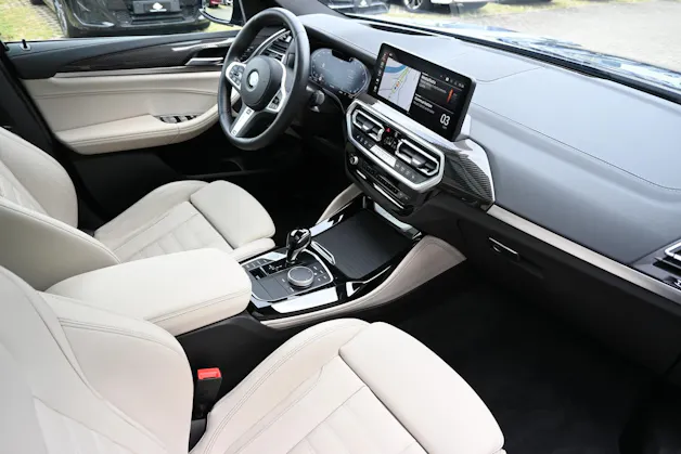 BMW X4 xDrive 48V 30d M Sport Individual Steptronic 286PS + Voll-Ausstattung + AHK 2000kg