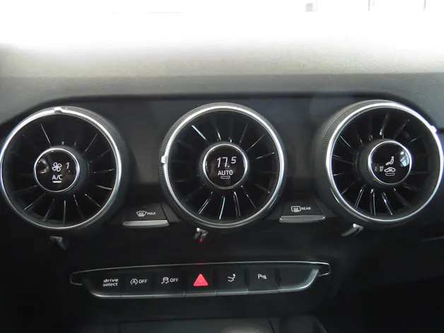 AUDI TT Coupé 45 TFSI Quattro S-tronic (Automat)