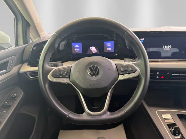 VW Golf Variant 2.0 TDI Life DSG