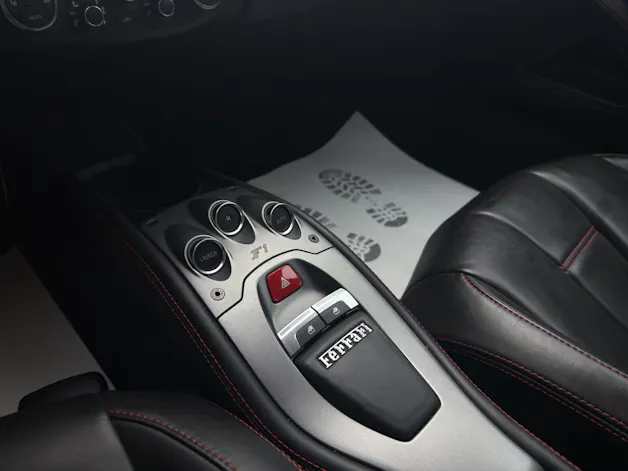 FERRARI 458 Italia 4.5 V8