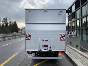 IVECO 35 S 16H A8 Kastenwagen mit Hebebühne