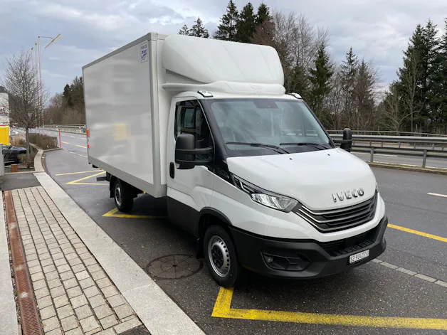 IVECO 35 S 16H A8 Kastenwagen mit Hebebühne