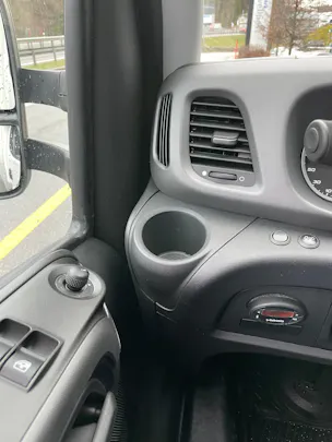 IVECO 35 S 16H A8 Kastenwagen mit Hebebühne