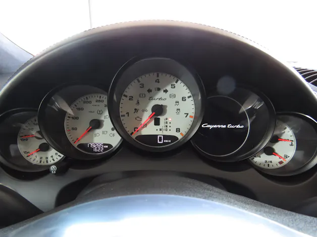 PORSCHE Cayenne Turbo Automat (AHK 3.5 t) Fixpreis !!!