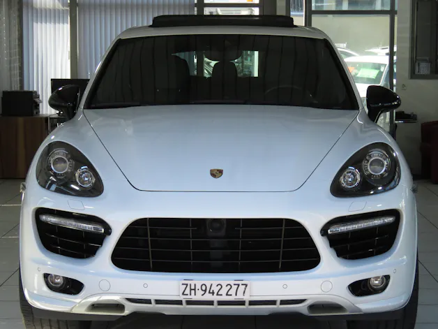 PORSCHE Cayenne Turbo Automat (AHK 3.5 t) Fixpreis !!!
