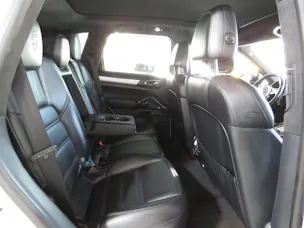PORSCHE Cayenne Turbo Automat (AHK 3.5 t) Fixpreis !!!