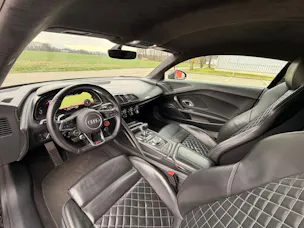 AUDI R8 Coupé 5.2 plus S-Tronic **Voll Carbon**