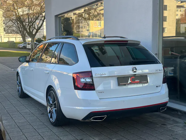 SKODA Octavia Combi 2.0 TDI RS 4x4 DSG