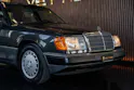 MERCEDES-BENZ 230 E